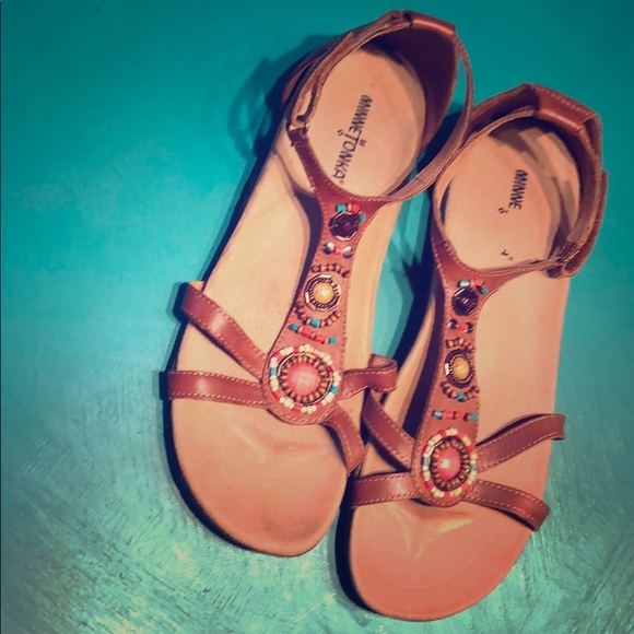 Size 11 Minnetonka Sandals - Picture 1 of 1